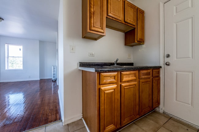 Photo - 7701 S Stewart Ave