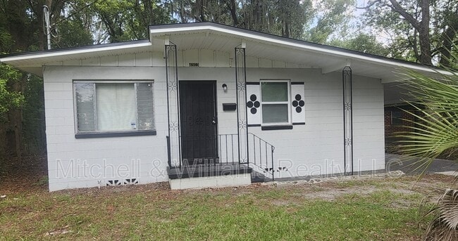 Building Photo - 4903 Mississippi Ct