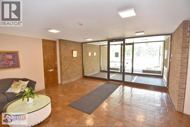 Photo - 2144 Pelissier St Unité 503