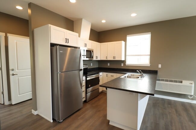 Photo - 6929 Osprey Ct SE