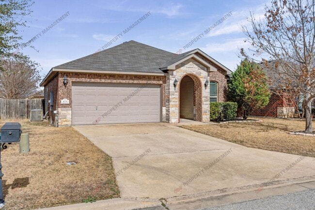 Photo - 424 Wedgwood Dr