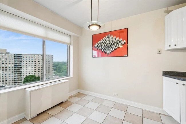Photo - 7033 N Kedzie Ave Unit APT 1410