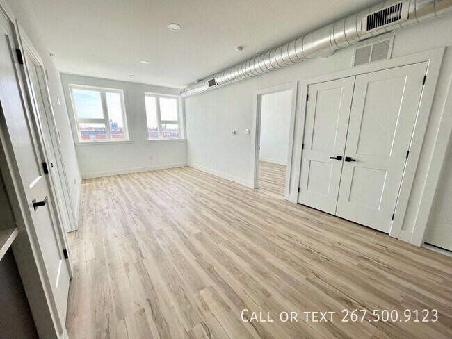 Photo - 1845 Hartranft St Unit 206