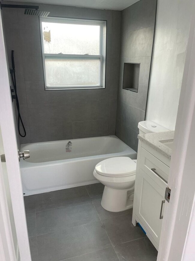 Photo - 1424 Spring Ln Apartamento Unidad 2