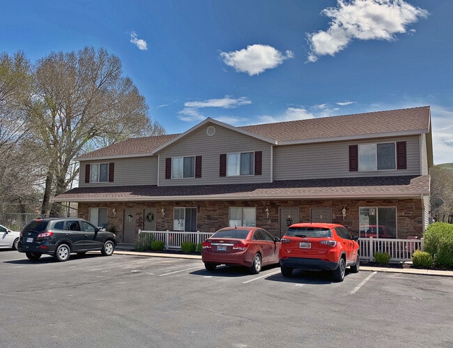 Building Photo - 88 E 250 N Rental