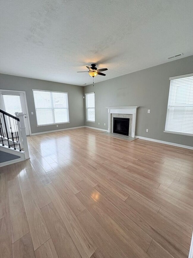 Photo - Charming 3 beds 2.5 bath in Blacklick!