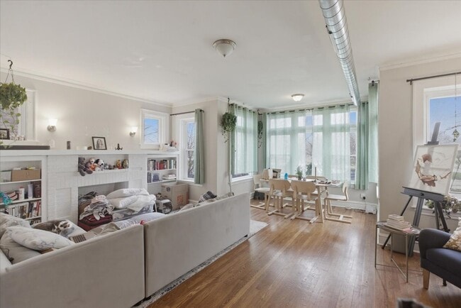 Building Photo - 1042 North Kedzie-1 Unit 1