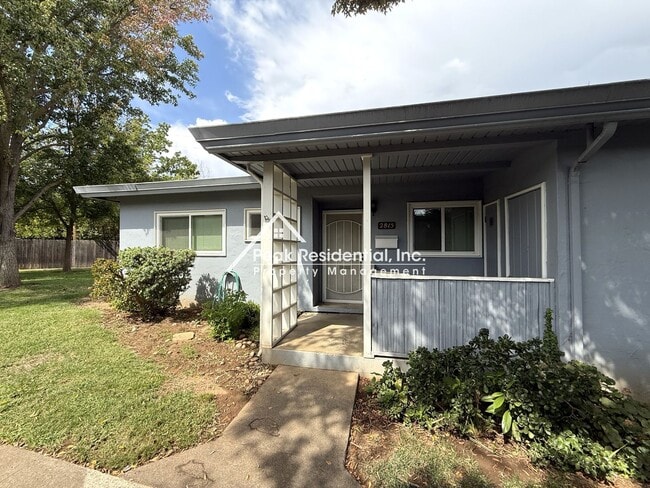 Building Photo - Charming 2bd/1ba Patio Home with Garage in...