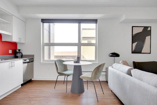 Photo - 330 3rd Ave W Unidad GO FL4-ID3730A