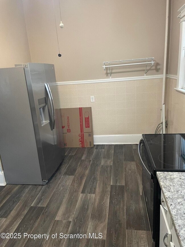 Photo - 1312 Main St