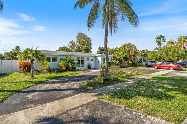 Photo - 4921 NE 23rd Ave