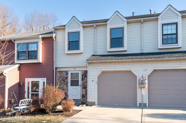 Building Photo - 30 Knoll Ct