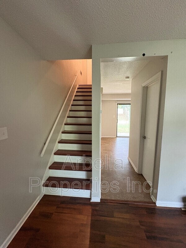 Photo - 1816 Presswood Rd