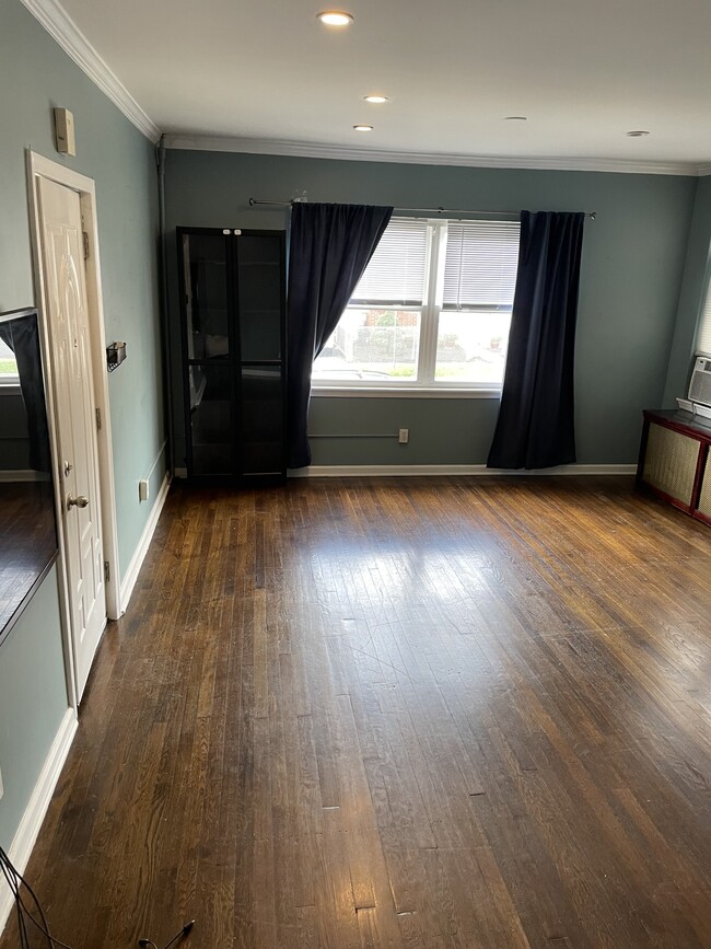 Building Photo - 152 Centre Ave Unit 1st floor Rental