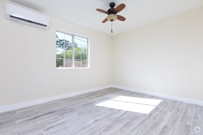 Building Photo - 11602 Lull St Unit Duplex Rental