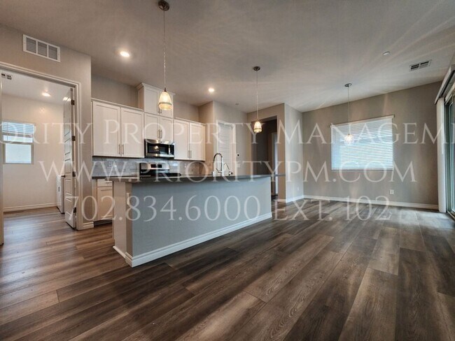 Photo - 254 Tallis Hills Ave
