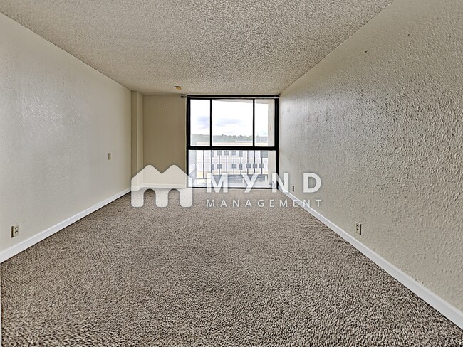 Photo - 567 W 4th St Unidad 404 Rental