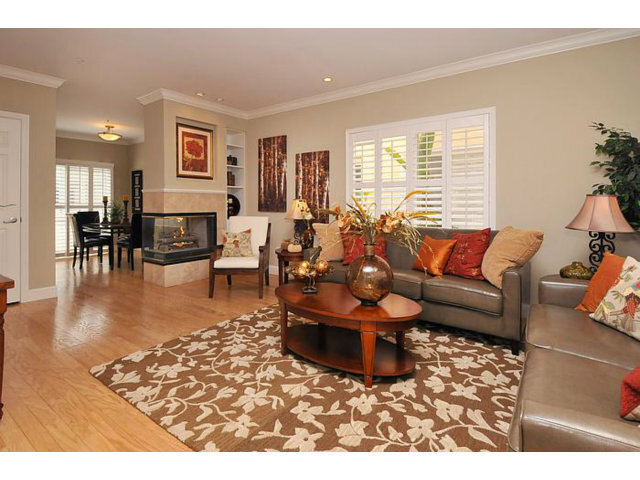 Photo - 321 N San Mateo Dr Townhome