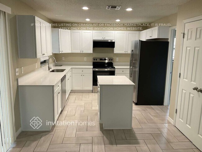 Photo - 1011 Surge Ct