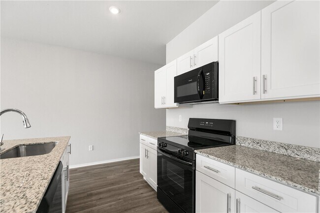 Photo - 6608 NW Vandergriff St