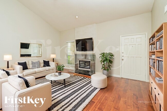 Photo - 2014 Greencove Dr