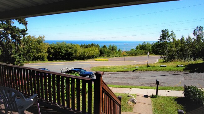 Photo - 209 W 9th St