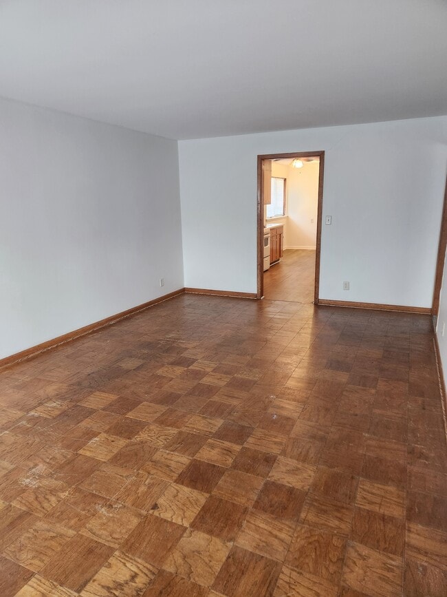 Photo - Swords & Rohmann Unit 3021