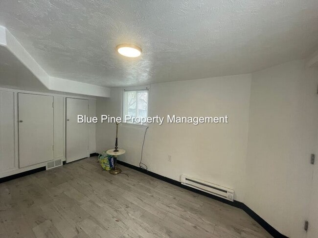 Photo - 110 1/2 4th Street