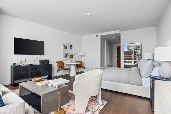 Photo - 430 Stuart St Unidad 1603