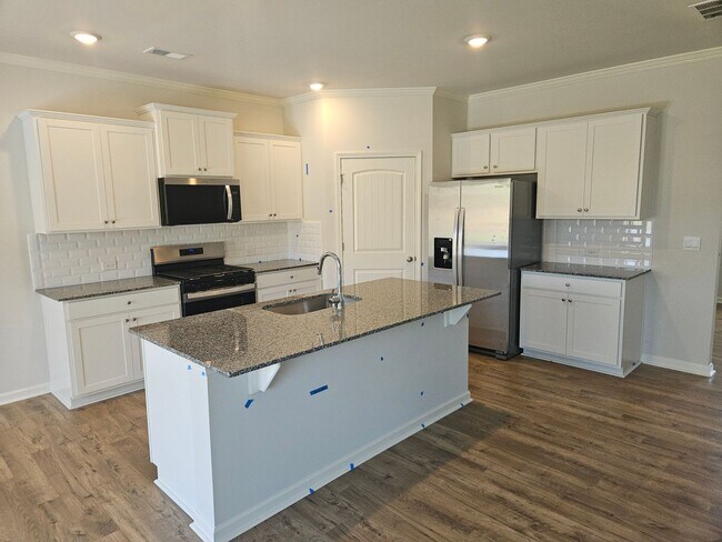 Photo - New 5 Bedroom 3 Bath House For Lease Dallas GA