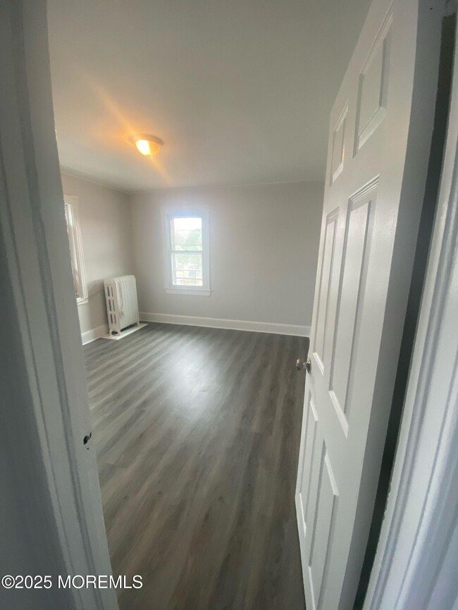 Building Photo - 102 St Louis Ave Rental