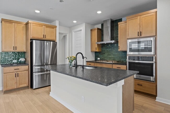 Photo - 12702 Autumn Bird Trce