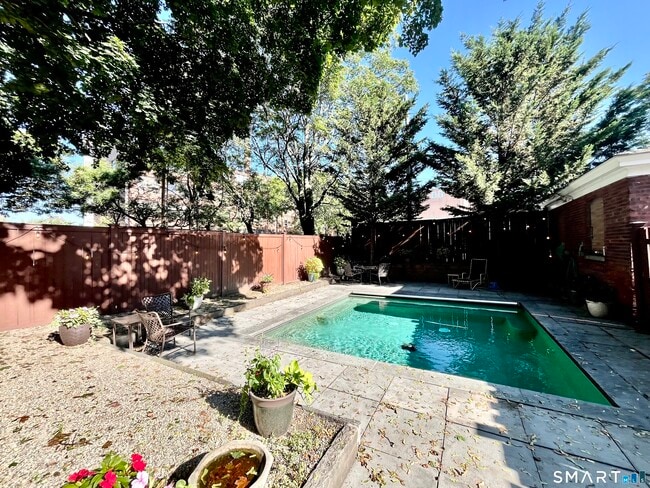 621 Chapel St Unit A