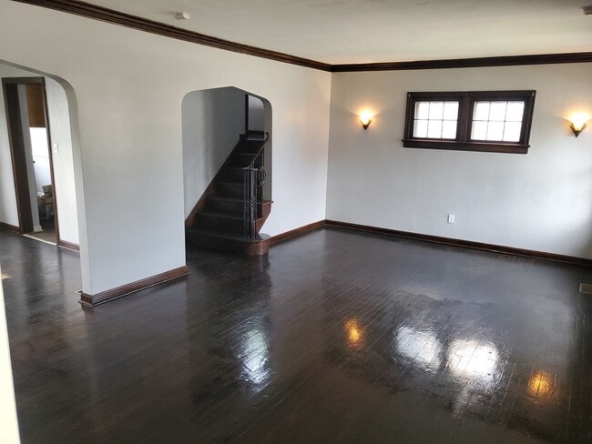 Photo - 19450 Monterey Ave
