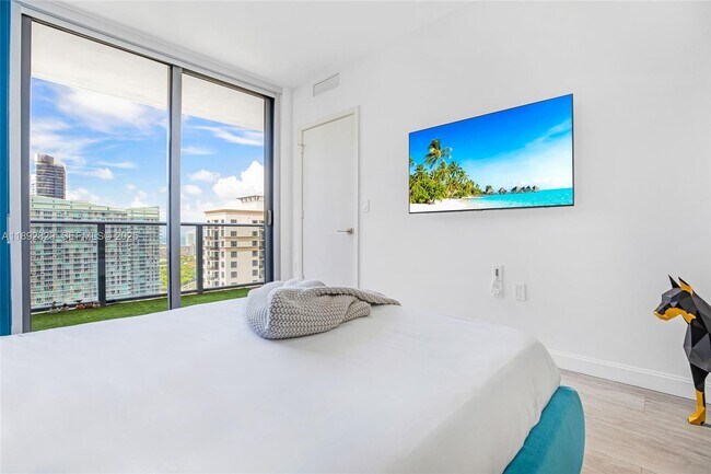 Photo - 55 SW 9th St Unit 3205