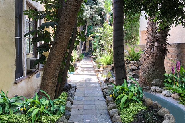 Apartamento n.° 6 Jardín cerrado - 632 N Sycamore Ave