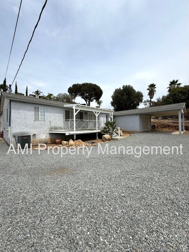 Photo - 2065 Eula Ln Unit #B
