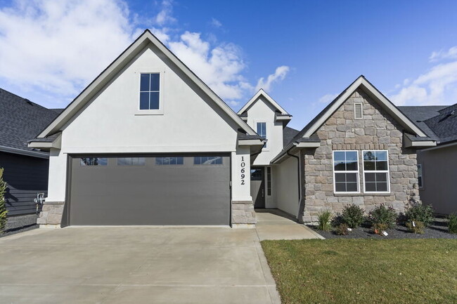 Building Photo - 10692 W Bell Fountain Dr
