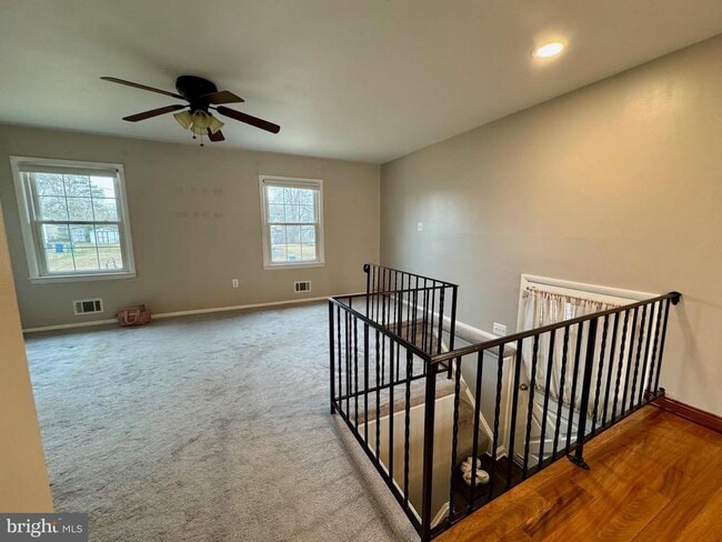 Photo - 8008 Noel St