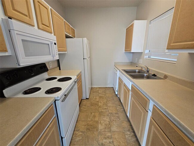 Photo - 12166 Metric Blvd Unit 341