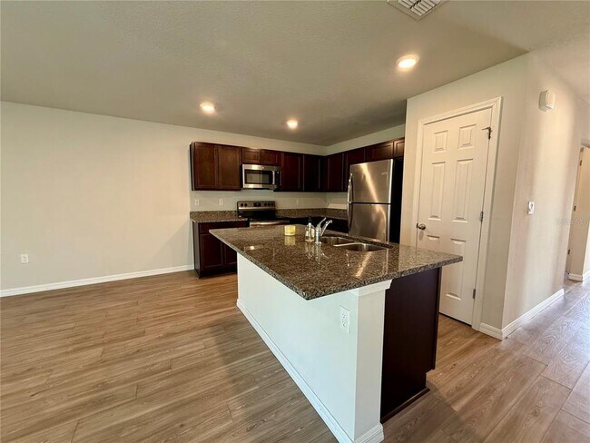 Photo - 14 Serene Pl