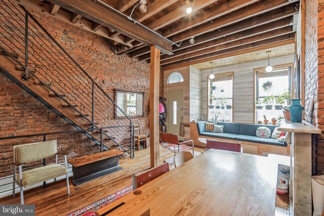 Photo - 1917 E Cumberland St Townhome