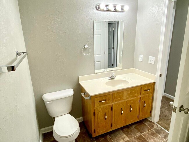 Photo - 282 Raleigh Dr Unit C