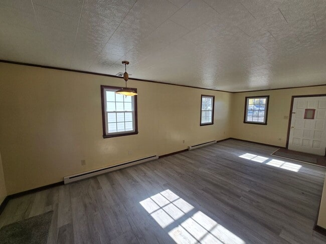 Photo - 3 bedroom house in Hopewell