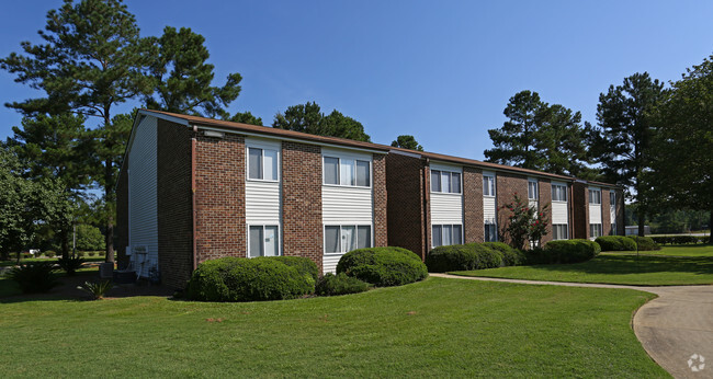 Magnolia Manor - Magnolia Manor Apartments