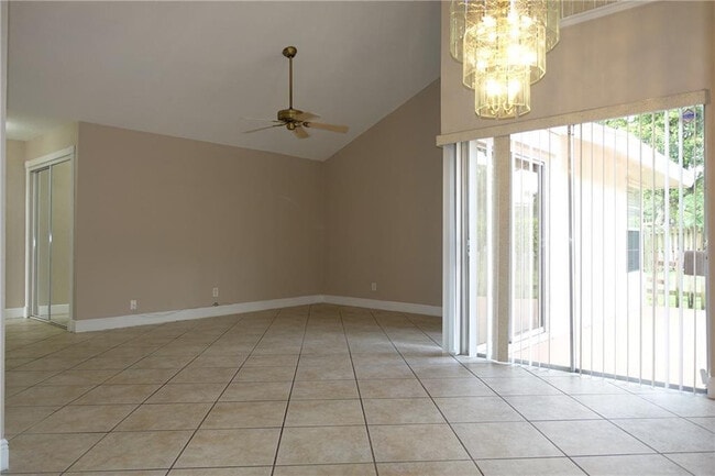 Photo - 3524 NW 73rd Way