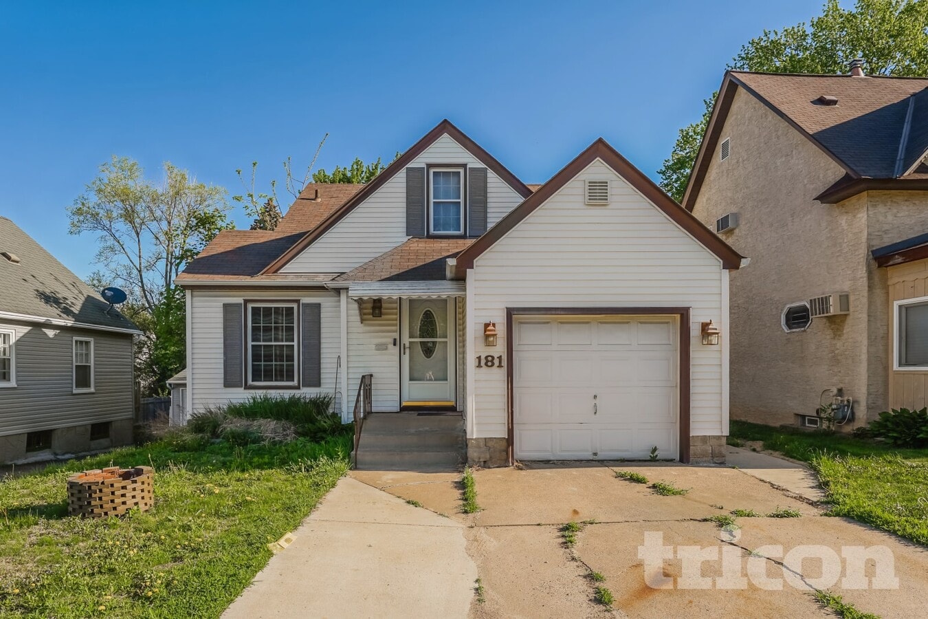 Photo - 181 Annapolis St E