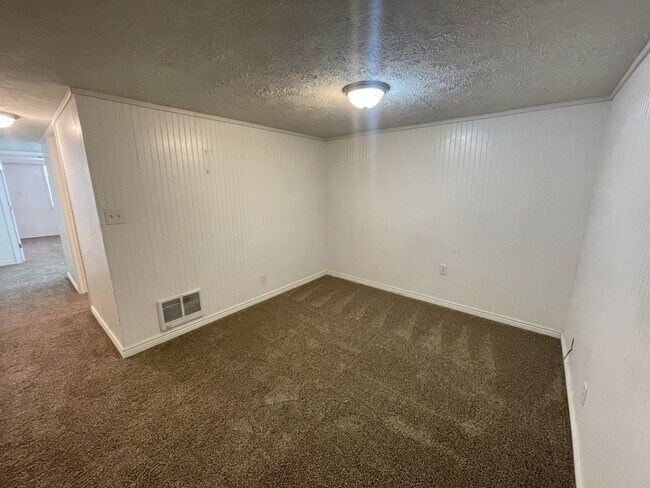 Photo - 437 W. Crowley St. Unit 437 B