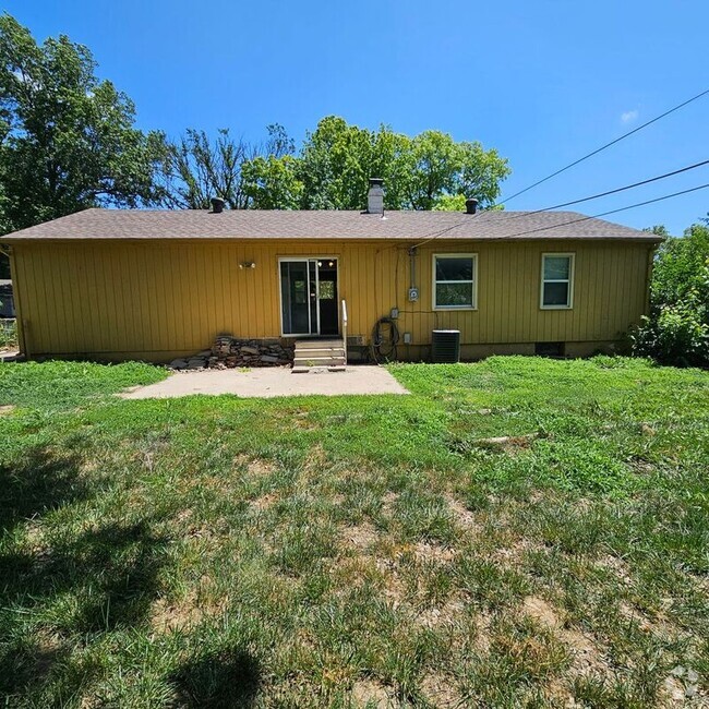 Building Photo - 7406 Elm Ave Rental