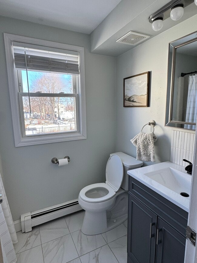 Photo - 126 Overland St